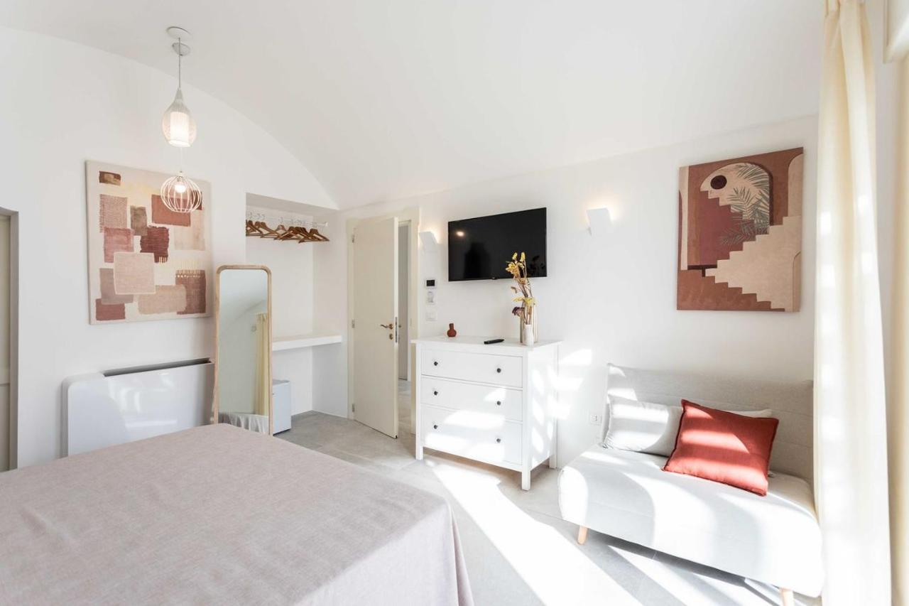 Dimora Dei Maestri-Camera Con Veranda E Bagno Privati Felline Exterior foto